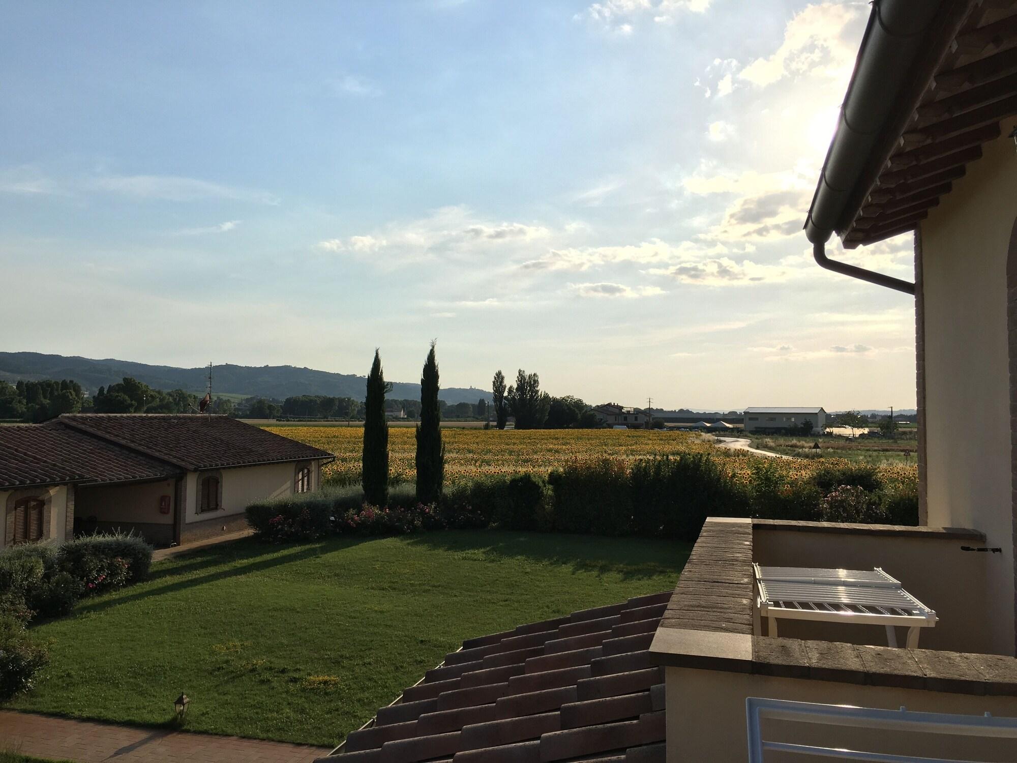 Agriturismo Le Rondini Di Francesco Di Assisi Cannara Екстер'єр фото