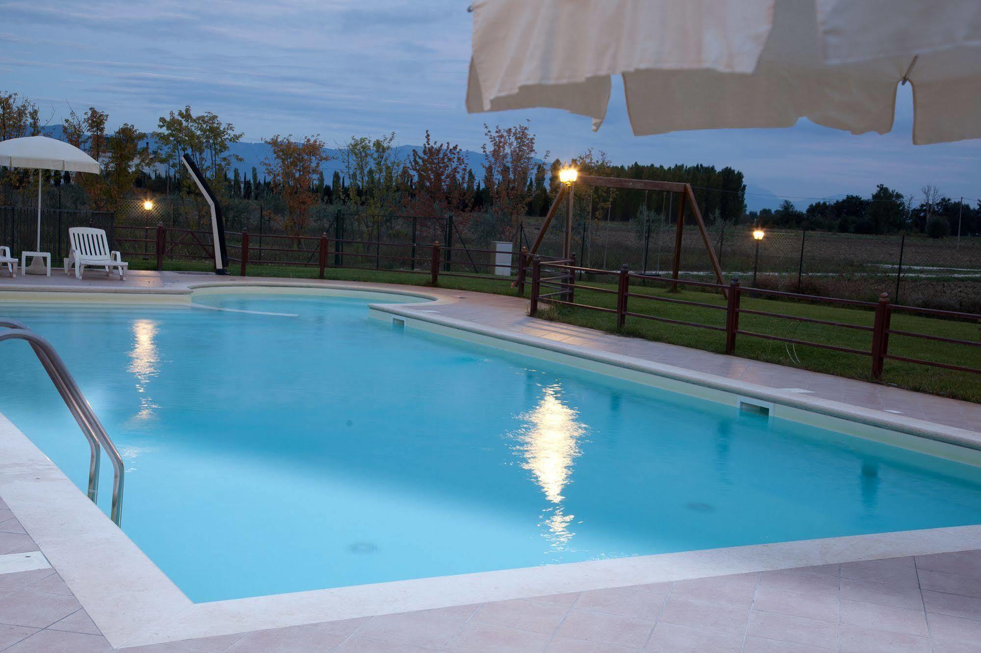 Agriturismo Le Rondini Di Francesco Di Assisi Cannara Екстер'єр фото